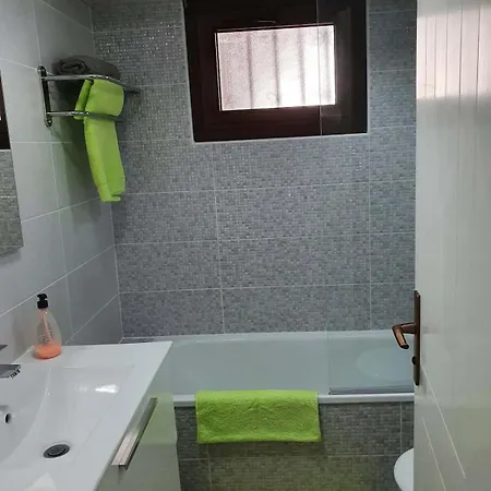 Cristian Sur 46 - Two Bed Apartment *